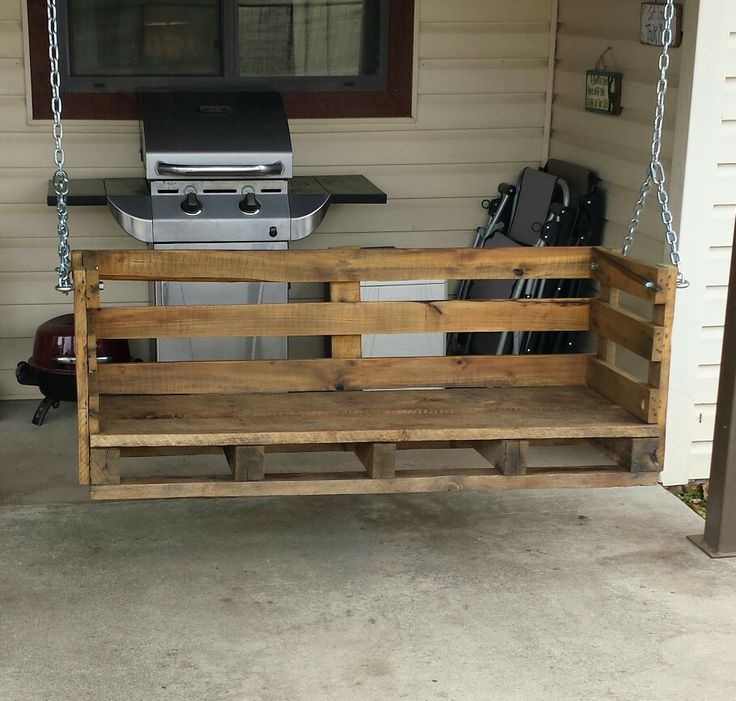 Porch Swing Made From Pallets